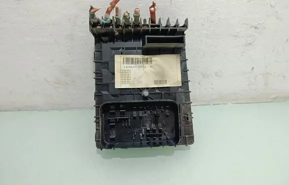 Volkswagen Caddy Fuse module 1K0937820B 5K0937800L 2K5970331D