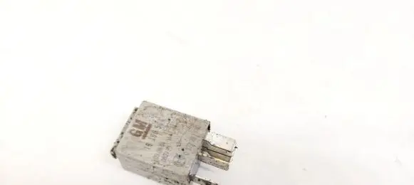 Opel Combo C Other relay 13100504