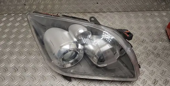 Toyota Avensis T250 Headlight/headlamp 85967-24010