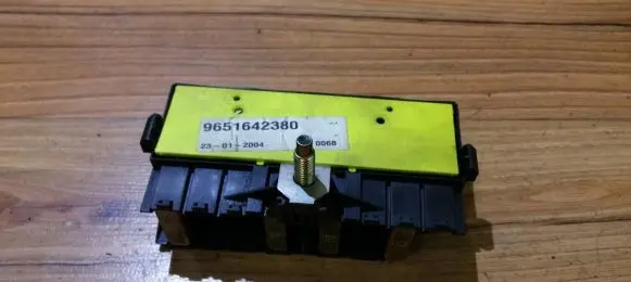 Peugeot Partner Fuse box set 9651642380 9636079380