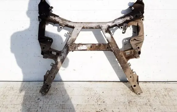 BMW 5 E39 Front subframe