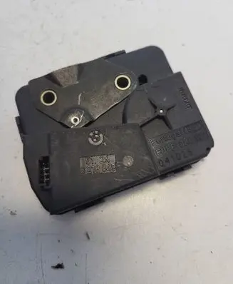 BMW 5 E60 E61 Tailgate window lock/catch/latch 51248218849