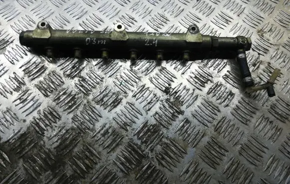 Volvo S60 Fuel main line pipe 0445215010 8658252
