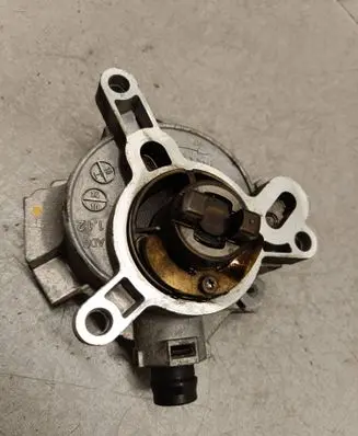 Volvo S60 Vacuum pump 31316688 D87TA