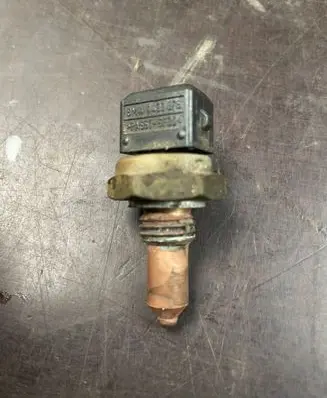 BMW 3 E90 E91 Coolant temperature sensor 1433076