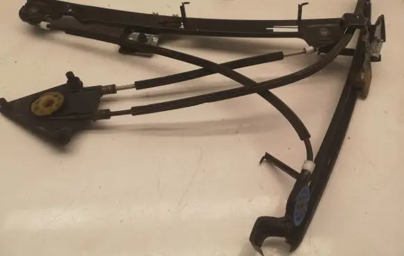 Seat Altea XL Front window lifting mechanism without motor 5P0837401H