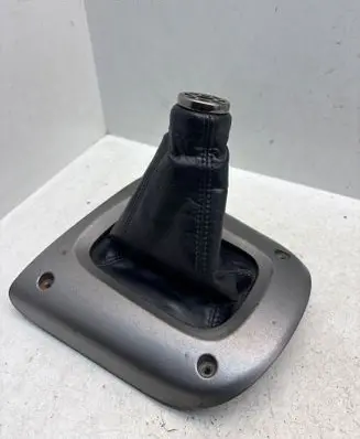 Toyota RAV 4 (XA20) Gear lever shifter trim leather/knob 5880442010 158821190