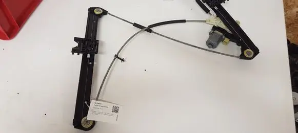 Audi A3 S3 8V Front door window regulator with motor 8V3837461A A000276764