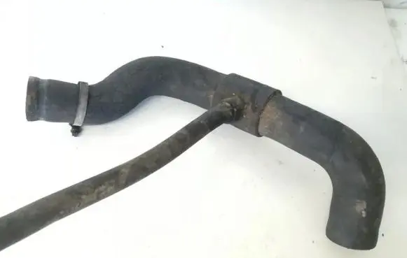 Renault Trafic I Engine coolant pipe/hose