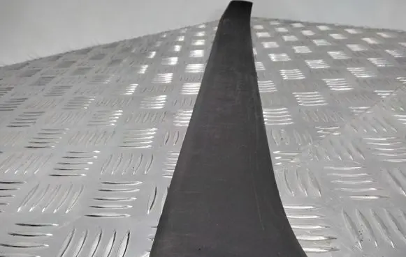 Front sill trim cover