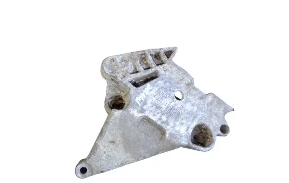 Volkswagen Touran I Engine mounting bracket 03G199207A
