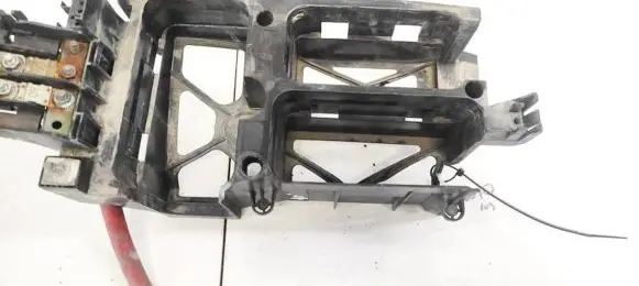 Battery box tray