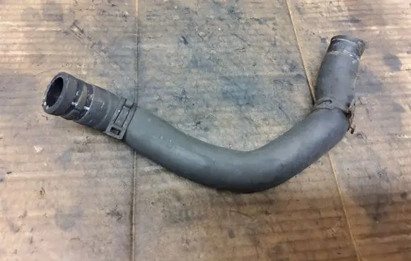 Volkswagen Transporter - Caravelle T5 Engine coolant pipe/hose 7H0121157P