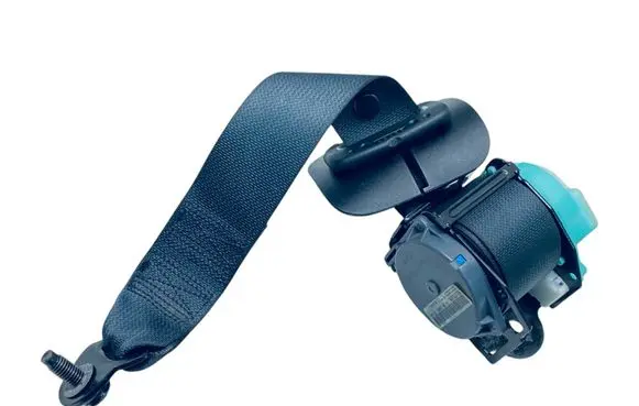 Middle seatbelt (rear)