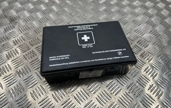 BMW 3 E92 E93 First aid kit 