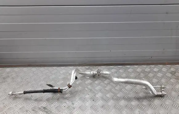 Cadillac CTS Air conditioning (A/C) pipe/hose