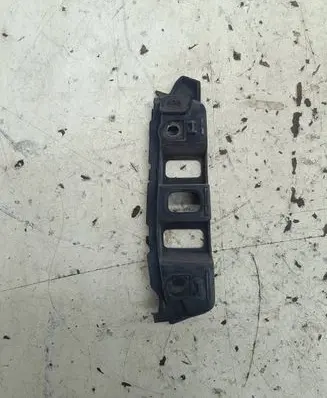 Volkswagen Touareg II Front bumper mounting bracket 7P6807183F