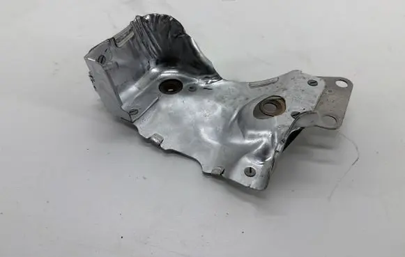 Volkswagen Golf VIII Heat shield in engine bay 05E253041N