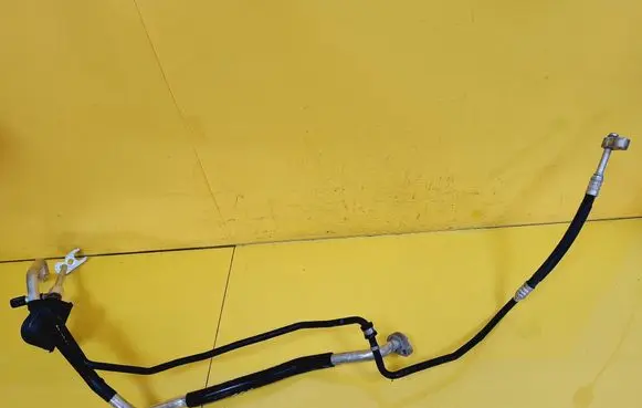 Volkswagen PASSAT B5 Air conditioning (A/C) pipe/hose 3B1260712G