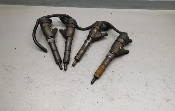 Fuel injectors set