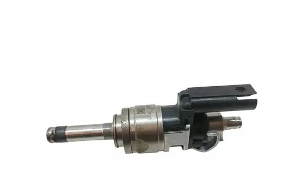 Volvo S60 Fuel injector 31432778