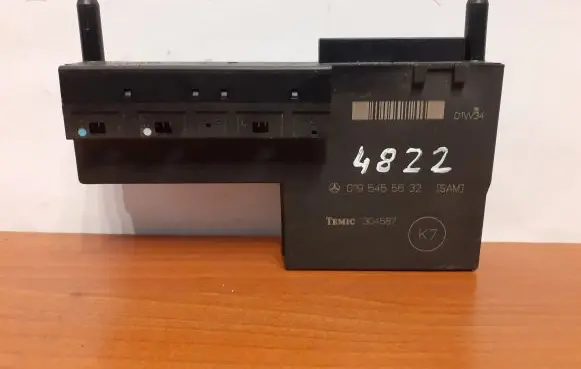 Mercedes-Benz E W210 Fuse module 4822 0195455632