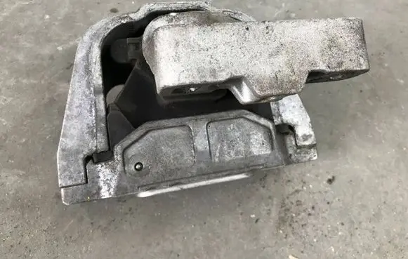 Audi A3 S3 8P Gearbox mounting bracket