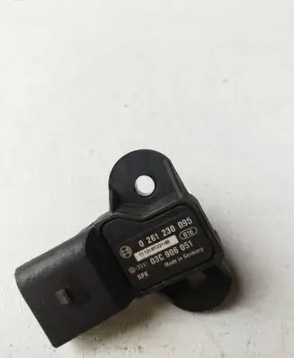 Volkswagen Golf V Air pressure sensor 03C906051 0261230093