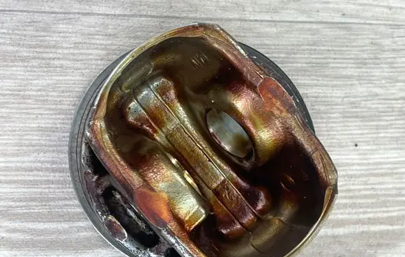 BMW 3 E92 E93 Piston 8619196 11258619196