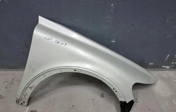 Volvo C30 Fender