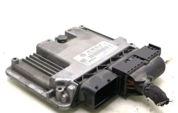 Volkswagen Touran I Engine control unit/module 03G906021RN 0281014128