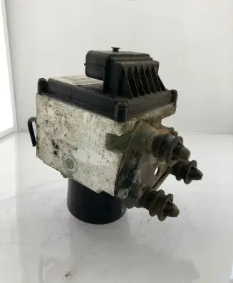 Volkswagen PASSAT B6 ABS Pump 3C0614109C 16431601 16431501C