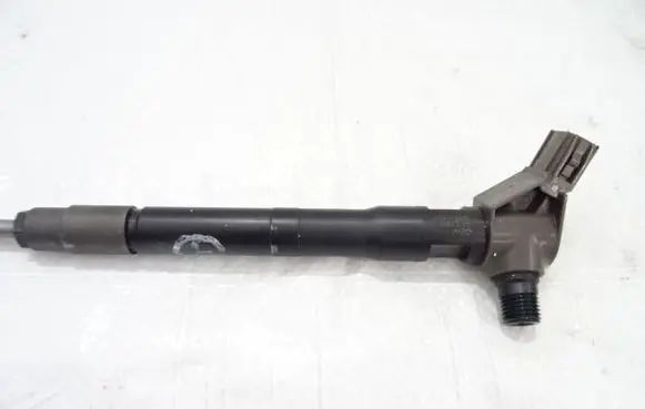 Mazda 3 III Fuel injector SH01-13H50