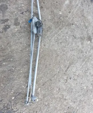 Citroen Xsara Picasso Front wiper linkage and motor
