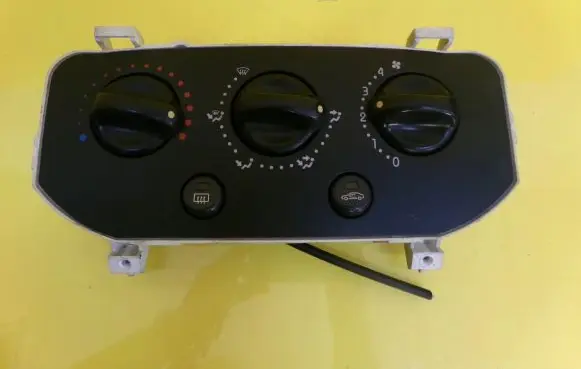 Renault Clio II Interior fan control switch 1848819005