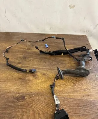 Renault Master III Front door wiring loom 241254358r