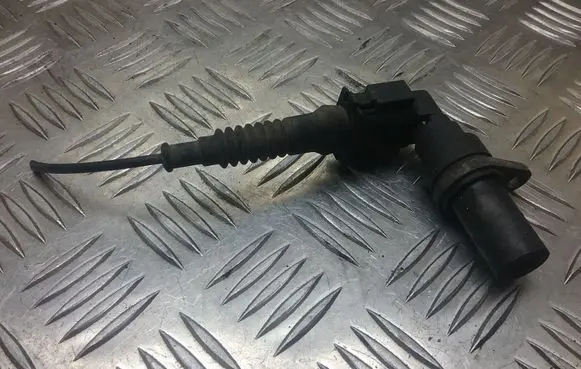 BMW 5 E39 Crankshaft position sensor 25916010 13622247926