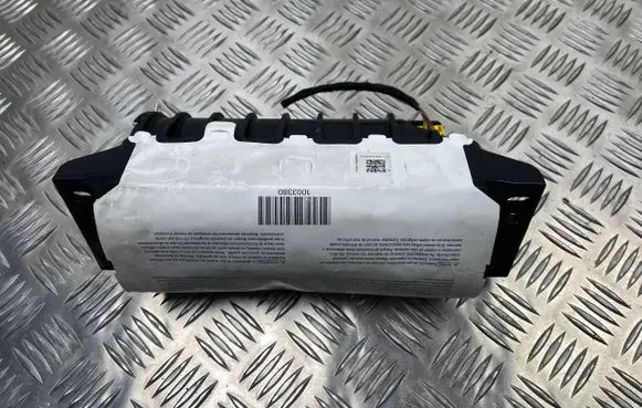 Audi TT TTS Mk2 Passenger airbag 8J0880202B
