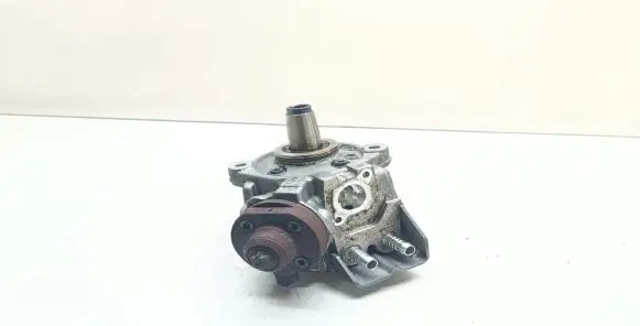BMW 3 E90 E91 Fuel injection high pressure pump 0445010524 8510865