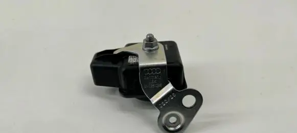 Porsche Cayenne (9Y0 9Y3) Alarm system siren 5Q0951605 5Q0951605B 4M0951285