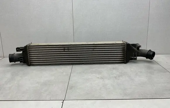 Audi Q3 8U Intercooler radiator 8U0145803B