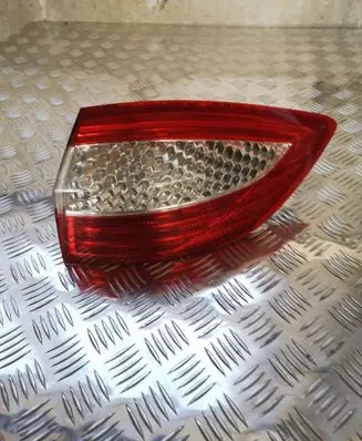 Ford Mondeo MK IV Rear/tail lights 7S7113404B