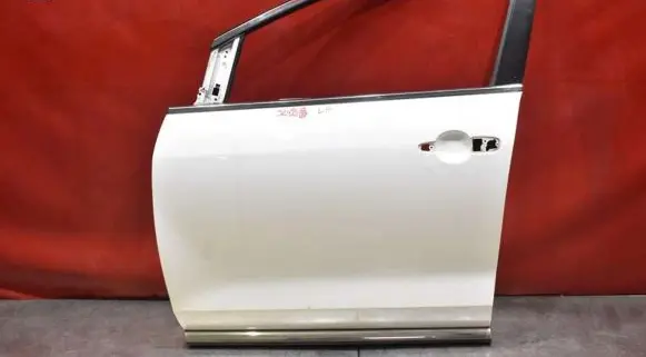 Mazda CX-7 Front door