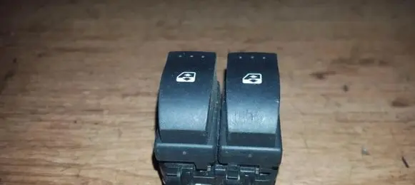 Renault Scenic I Electric window control switch
