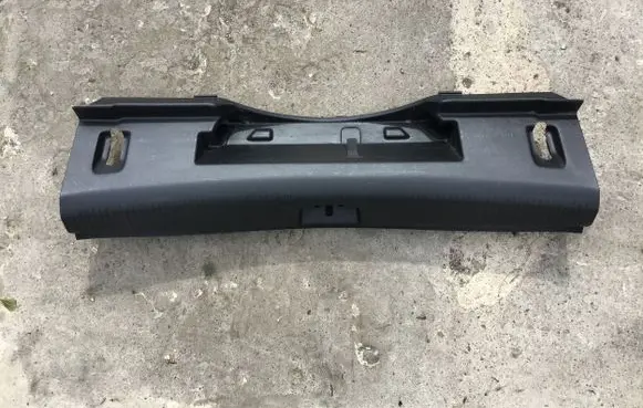 Opel Insignia B Tailgate/boot lid lock trim 360583280