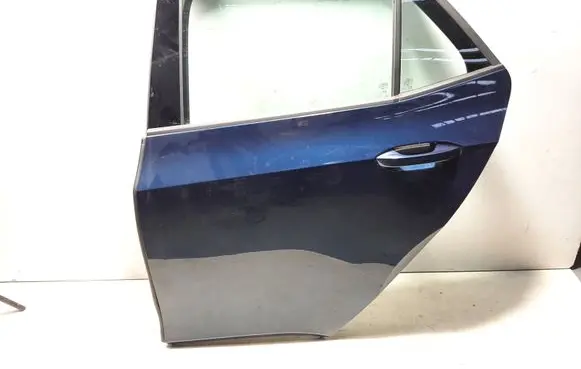 Cupra Born Rear door