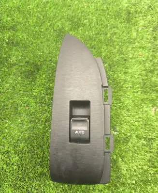 Toyota Prius (XW30) Electric window control switch 7427247060
