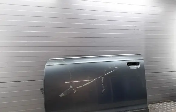 Audi A6 S6 C6 4F Front door