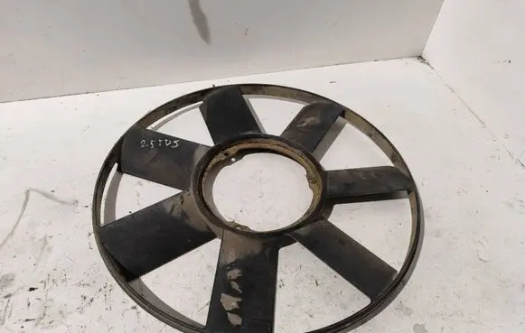 BMW 5 E39 Fan impeller 2243303