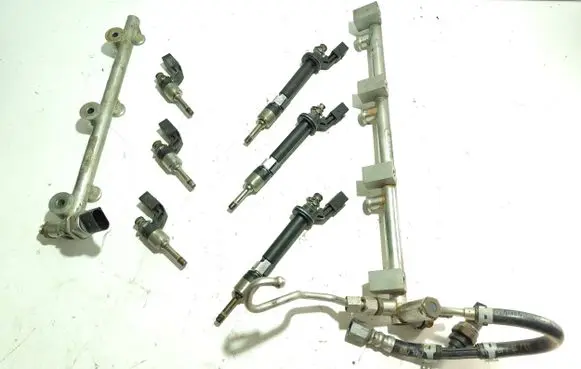 Volkswagen Touareg II Fuel injectors set 03H133317P